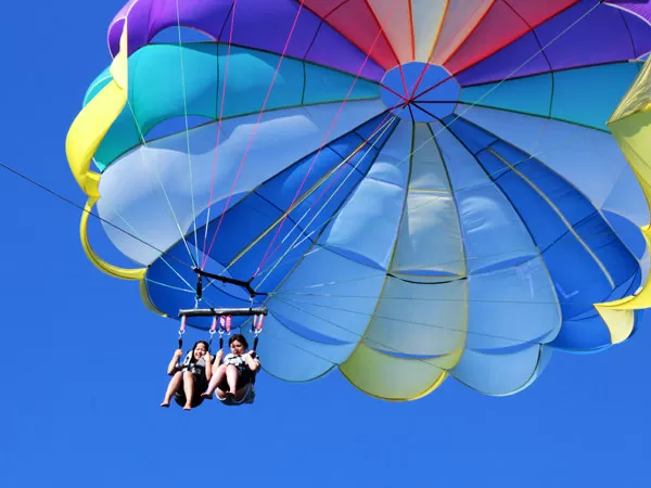 パラセーリング