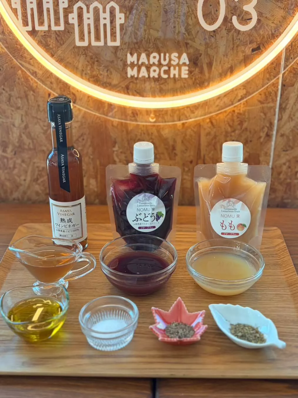 マルサマルシェ庭Cafe03でフルーツドレッシング作り体験（ジャム・木工・ドレッシングからお選びいただきます）