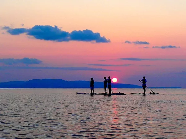 石垣島シュノーケルツアー2｜石垣島・名蔵湾（なぐらわん）｜ナイト・サンセットSUP（スタンド・アップ・パドルボード）