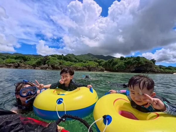 お子様も一緒にウミガメ見たよ～