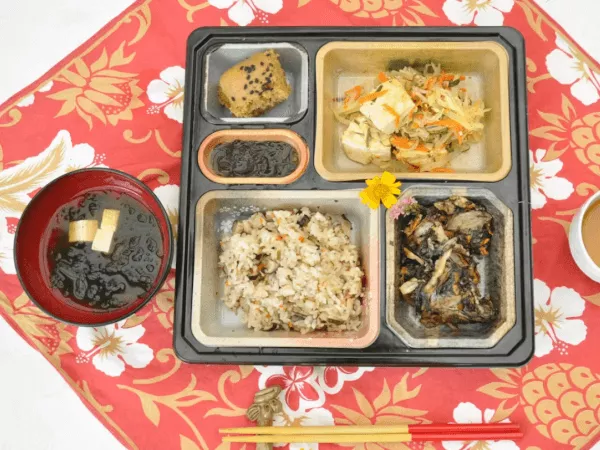 沖縄の家庭料理体験