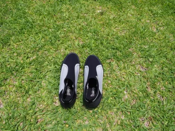 マリンシューズ