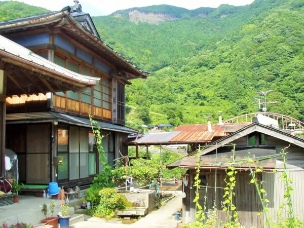 たかもとや外観