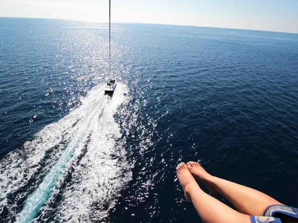 パラセーリング