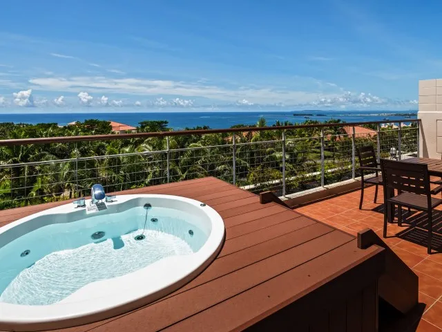 カヌチャベイホテル&ヴィラズ 展望バス