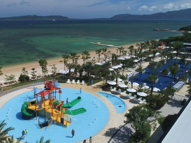 フサキビーチリゾート ホテル&ヴィラズ 屋外プール