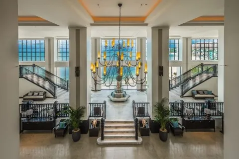 ホテルモントレ沖縄スパ&リゾート_ロビー階