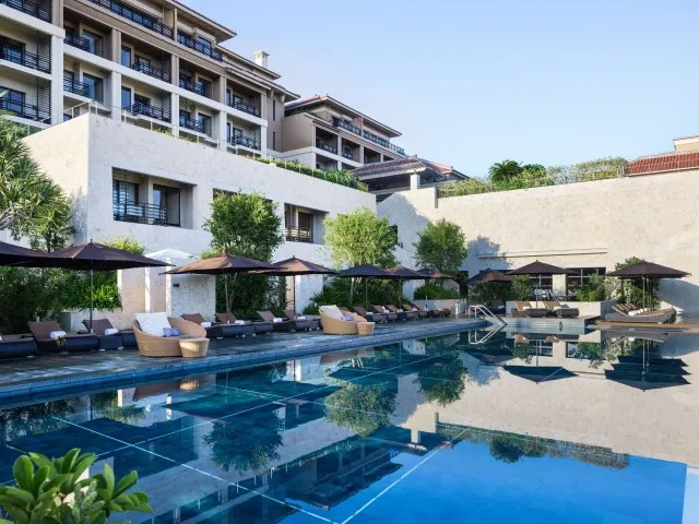 ザ・リッツ・カールトン沖縄 屋外プール