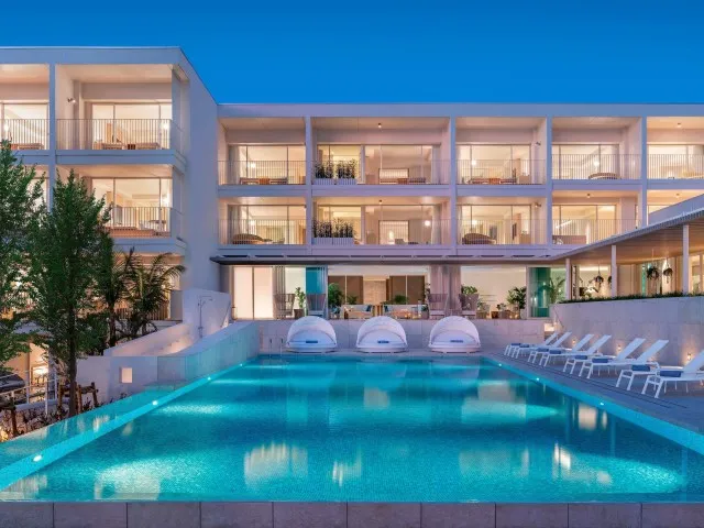 イラフ SUI ラグジュアリーコレクションホテル 沖縄宮古　屋外プール