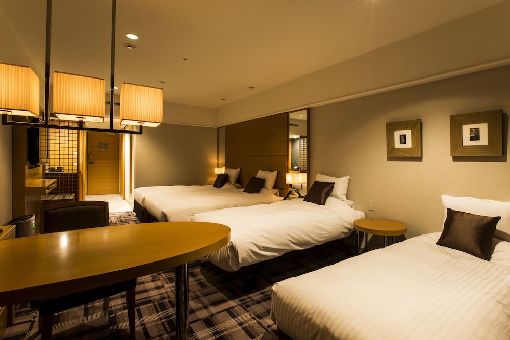 エグゼクティブ トリプルルーム 禁煙 (42㎡) 客室1 | 京都ブライトン ホテル