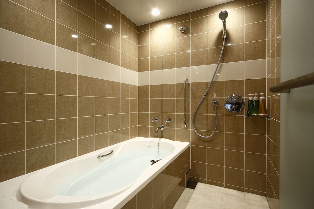 プレミアム ツインルーム えん 禁煙(42㎡) 深めの浴槽0 | 京都ブライトン ホテル