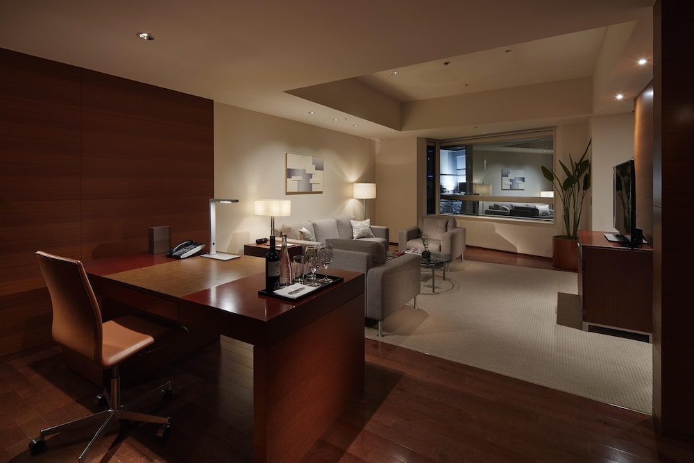 グランド スイート キングベッド 1 台 | グランド ハイアット 東京