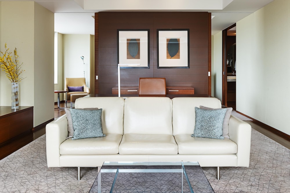 ディプロマットスート キング 客室11 | グランド ハイアット 東京