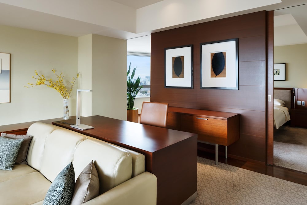 ディプロマットスート キング 客室10 | グランド ハイアット 東京