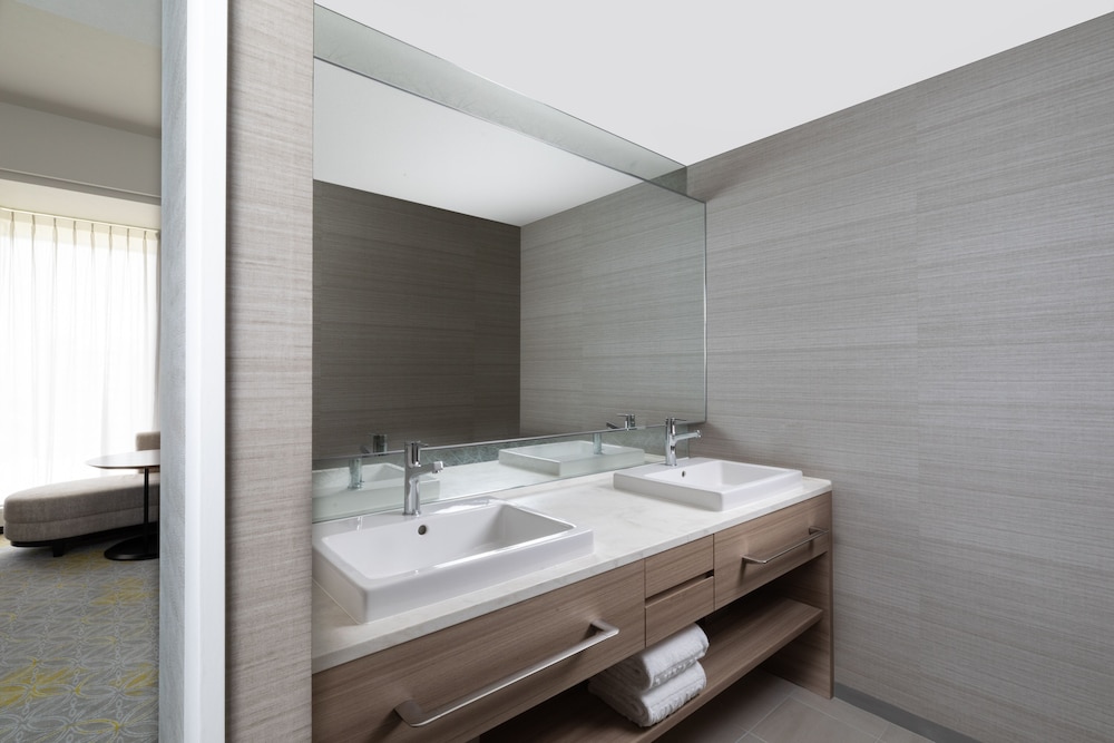 ジュニアスイート, クラブラウンジアクセス, 1 キング バスルーム0 | シェラトン都ホテル東京