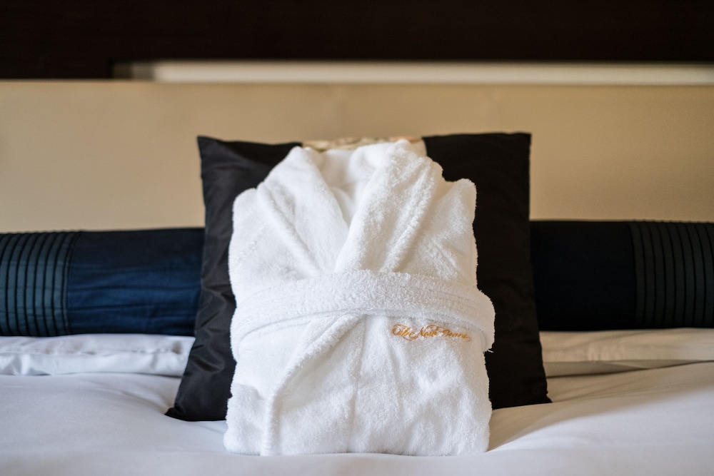 エグゼクティブ ダブルルーム 禁煙 客室の設備とサービス0 | ホテルニューオータニ博多