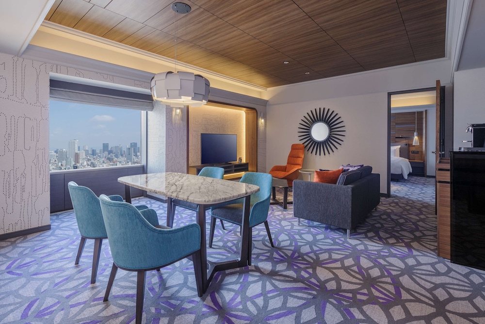 エグゼクティブ スイート シングルベッド 2 台 クラブラウンジ利用可 (Prestige. High Floor) 客室1 | スイスホテル南海大阪