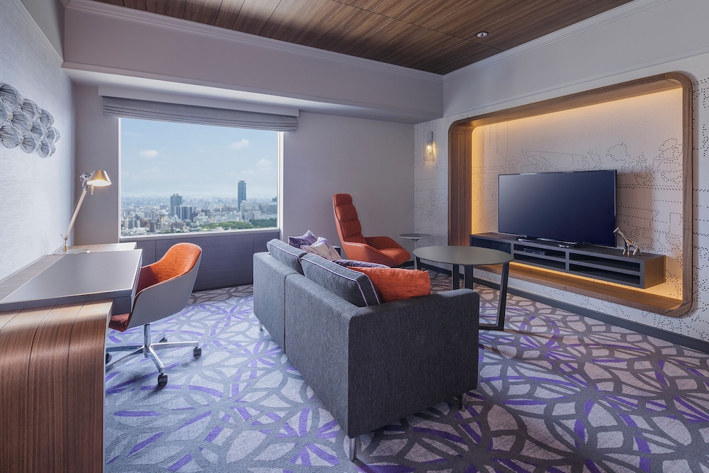 デラックス スイート キングベッド 1 台 クラブラウンジ利用可 客室2 | スイスホテル南海大阪