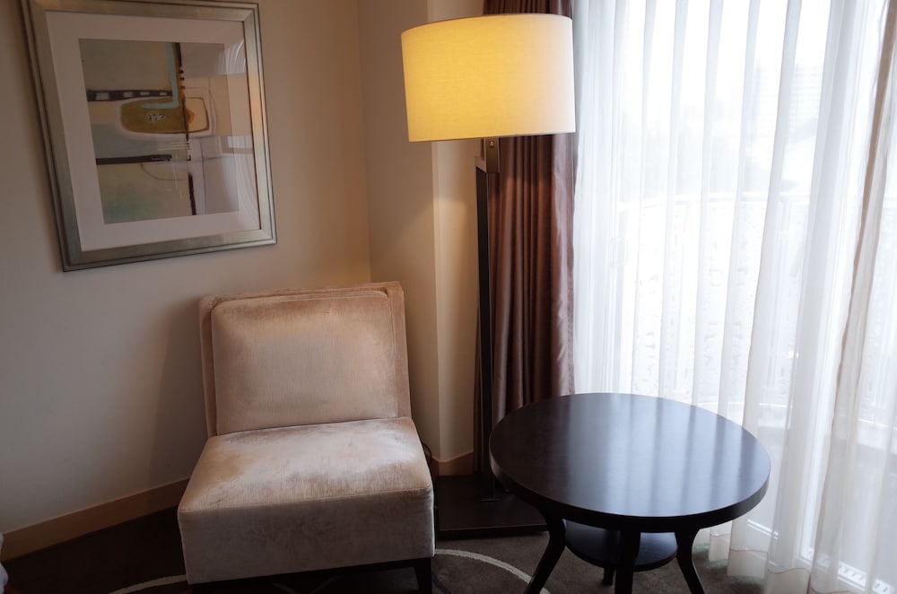 スーペリア ツインルーム 禁煙 リビング エリア1 | グランドプリンスホテル新高輪