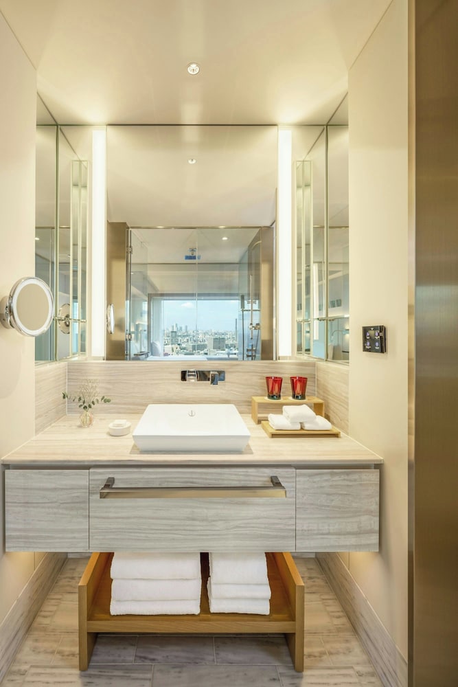 デラックスキング 客室4 | ザ・プリンスギャラリー 東京紀尾井町、ラグジュアリーコレクションホテル