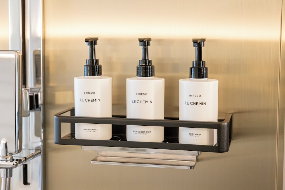 デラックス ルーム キングベッド 1 台 バスルームの設備0 | ザ・プリンスギャラリー 東京紀尾井町、ラグジュアリーコレクションホテル