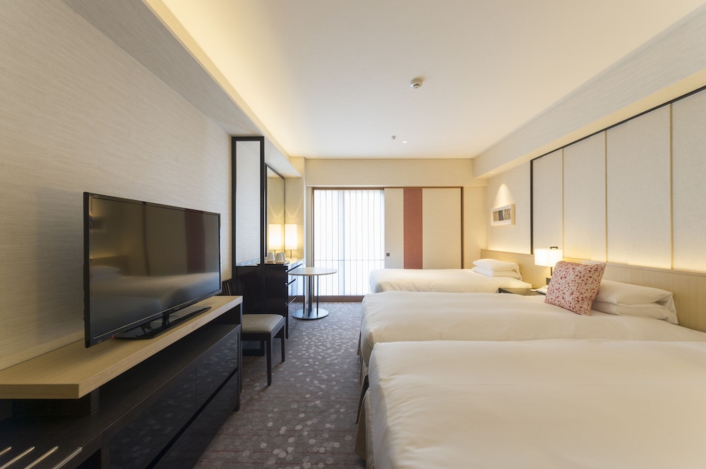 プレミアムトリプルルーム 禁煙 3名予約以外はベッド2台 (ジムアクセス) 客室1 | 京都東急 ホテル