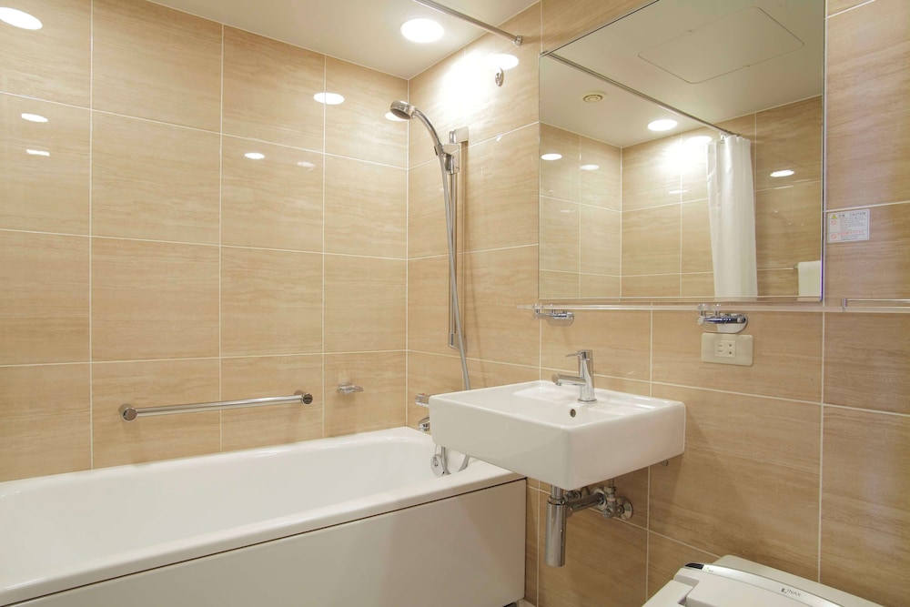 プレミアムツインルーム(ジムアクセス、京都駅からシャトルバス付) バスルーム0 | 京都東急 ホテル