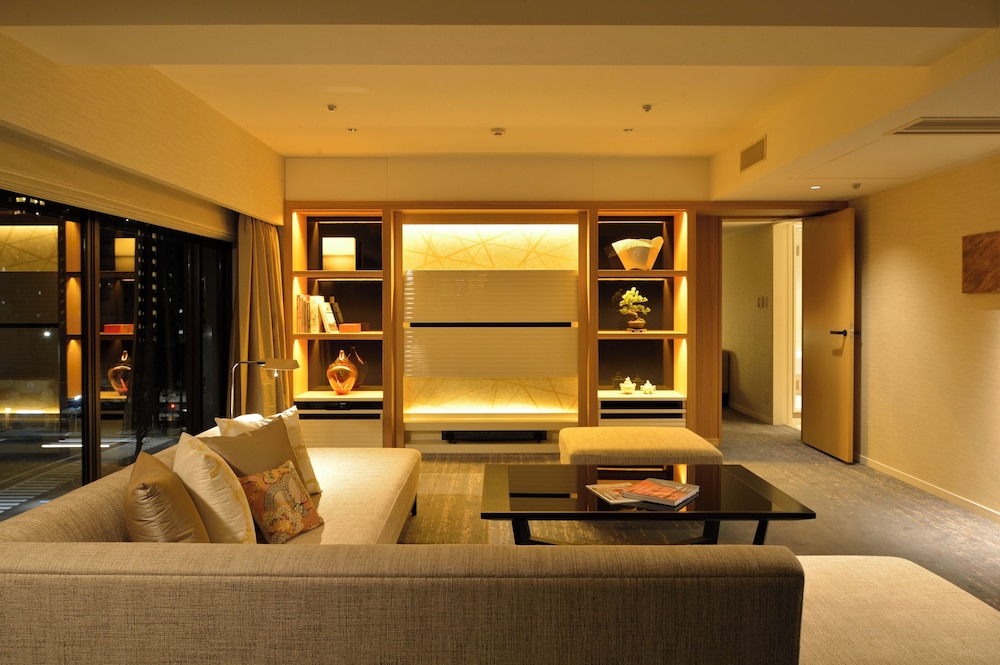 エグゼクティブロイヤルスイート (ジムアクセス、京都駅からシャトルバス付) | 京都東急 ホテル