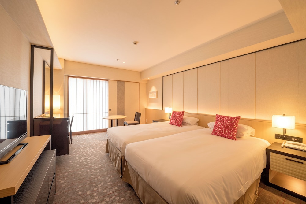 プレミアムトリプルルーム 禁煙 3名予約以外はベッド2台 (ジムアクセス) | 京都東急 ホテル