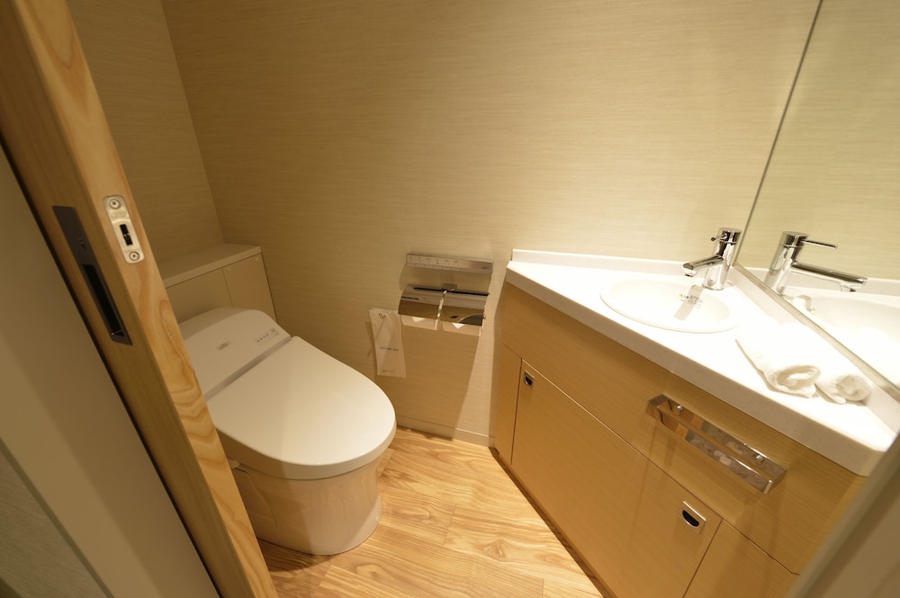 ラグジュアリーハリウッドツインルーム 禁煙A 44.4m2 (ジムアクセス、京都駅からシャトルバス付) バスルーム1 | 京都東急 ホテル