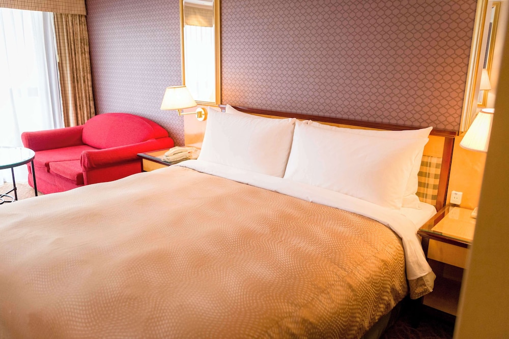 デラックスルームキングサイズベッド1台 禁煙 客室1 | ローズホテル横浜