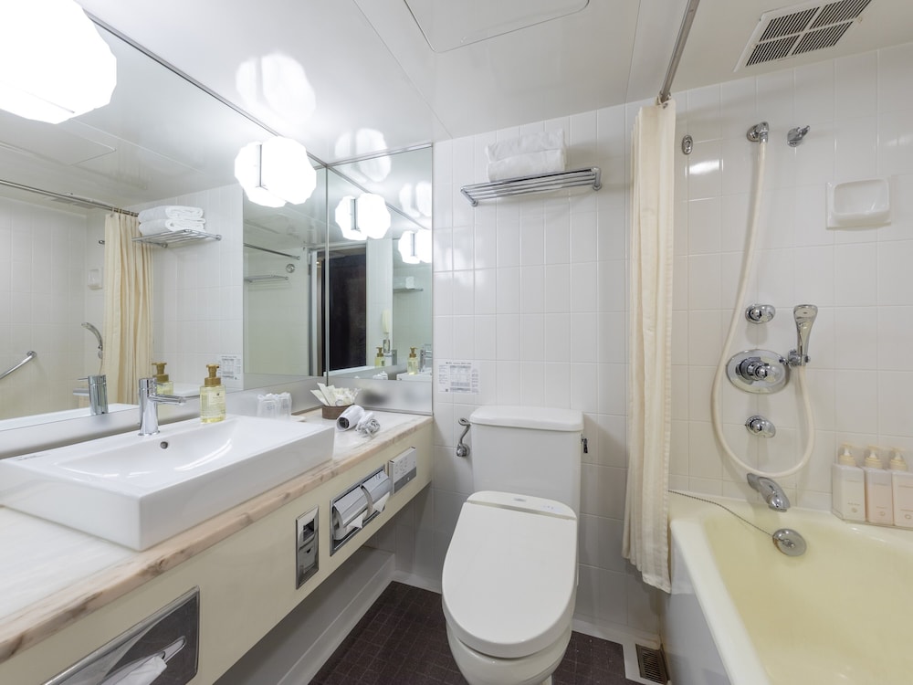 スタンダード ツインルーム 禁煙 バスルーム0 | ローズホテル横浜