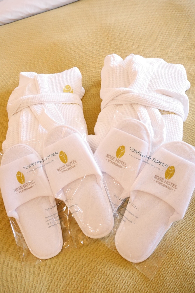 デラックス ツインルーム 禁煙 客室の設備とサービス1 | ローズホテル横浜