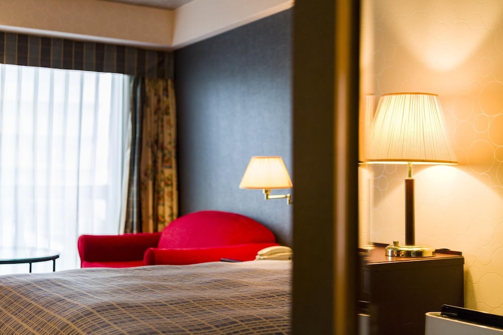 スーペリア ルームキングサイズベッド 1 台 禁煙 客室3 | ローズホテル横浜