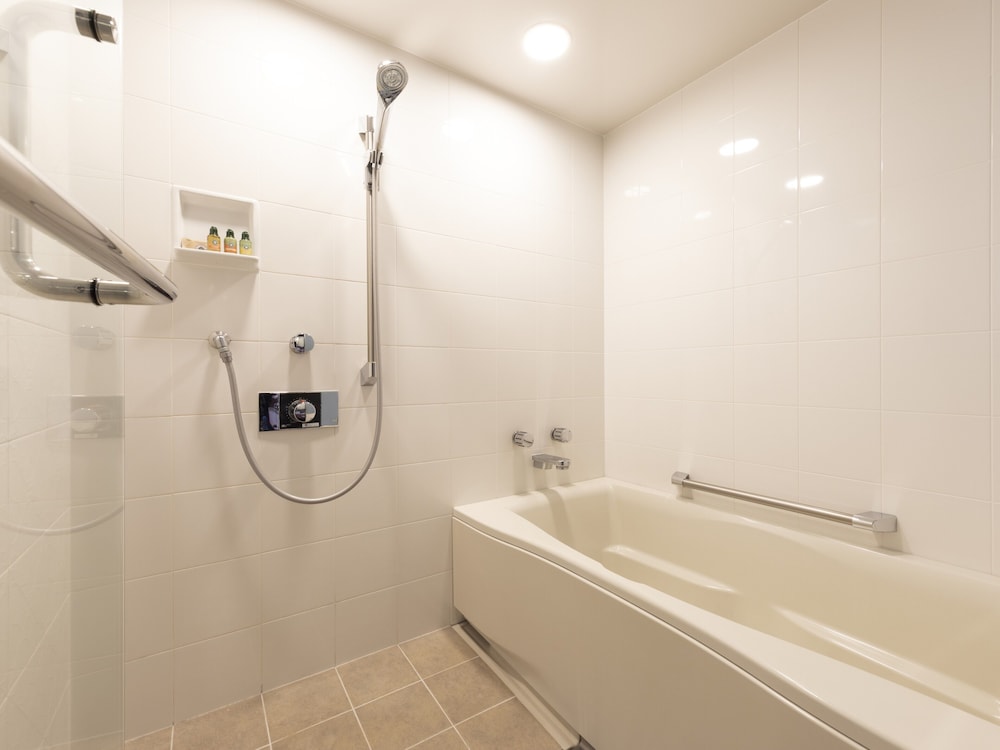 ダイナスティスイート 禁煙 バスルーム1 | ローズホテル横浜