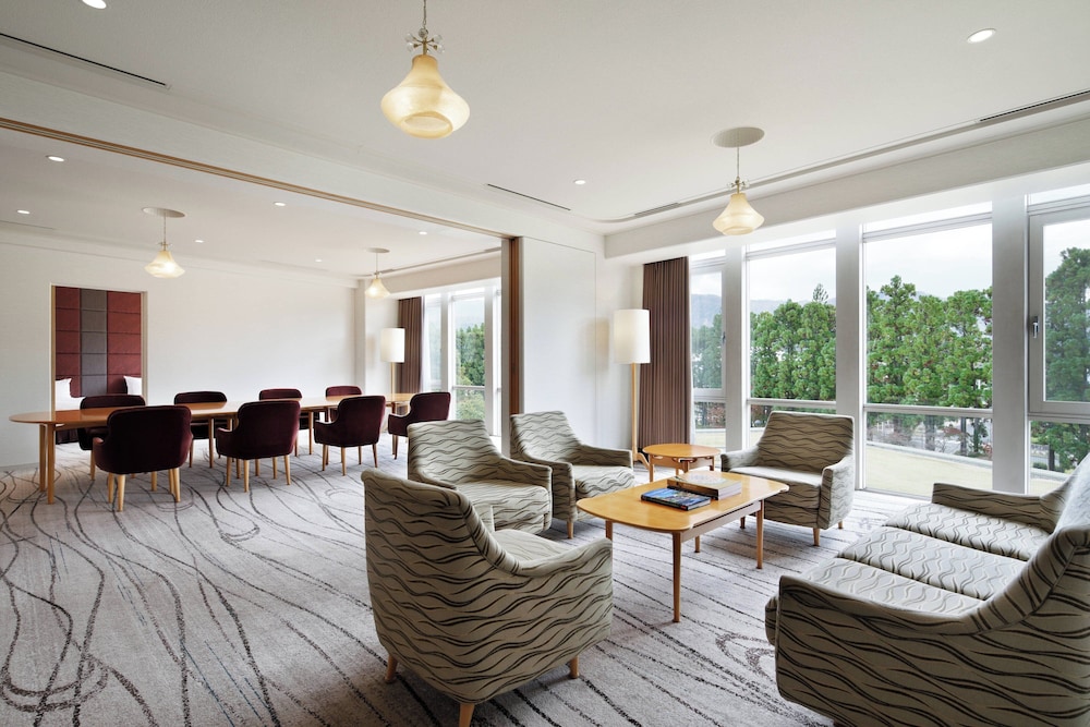 スイート 2 ベッドルーム 禁煙 | ザ・プリンス 京都宝ヶ池、オートグラフ コレクション