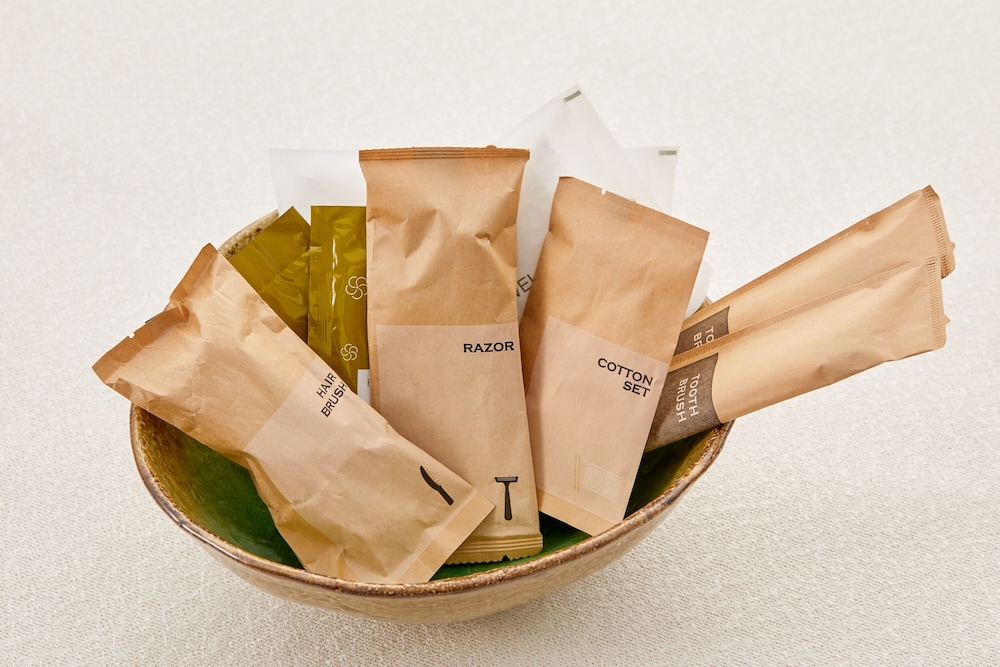 ルーム シングルベッド 2 台 禁煙 客室の設備とサービス0 | ザ・プリンス 京都宝ヶ池、オートグラフ コレクション