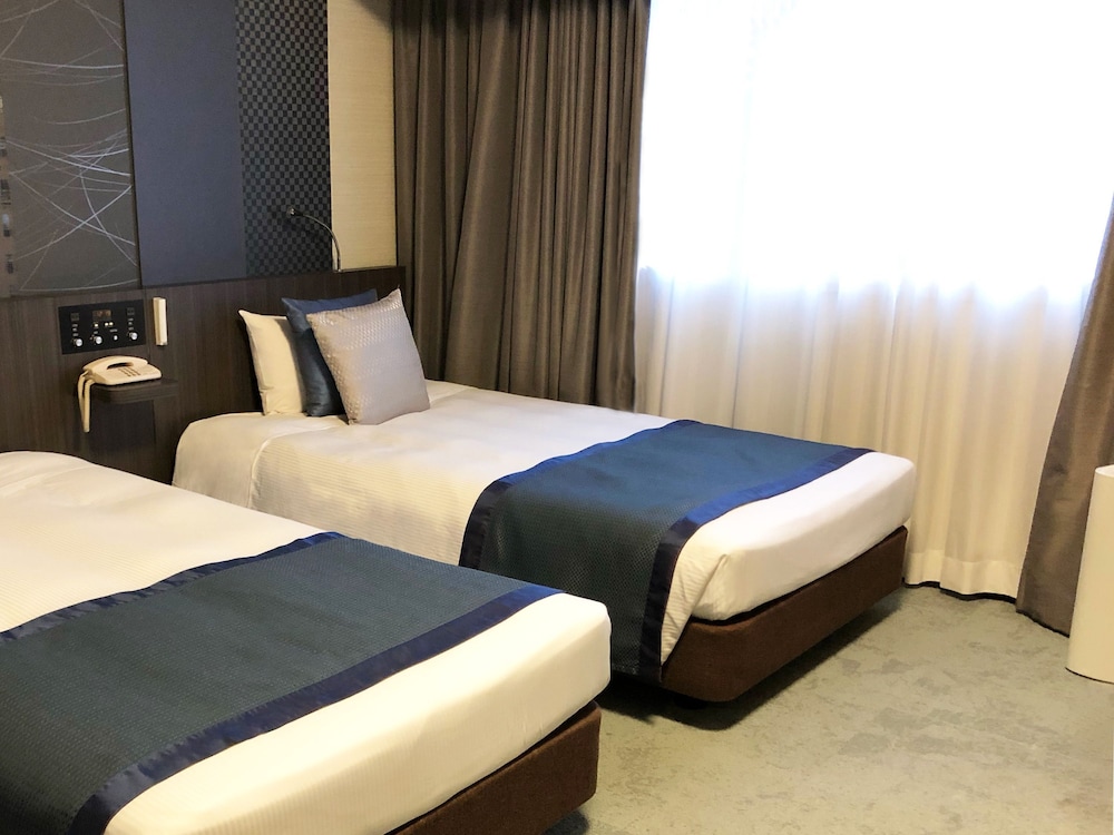 ユニバーサルルーム (禁煙) | アートホテル成田