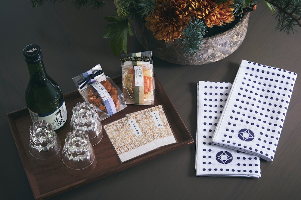 禁煙ファミリーコネクティングタウンビュー4名様用 客室の設備とサービス1 | ホテルニューオータニ大阪