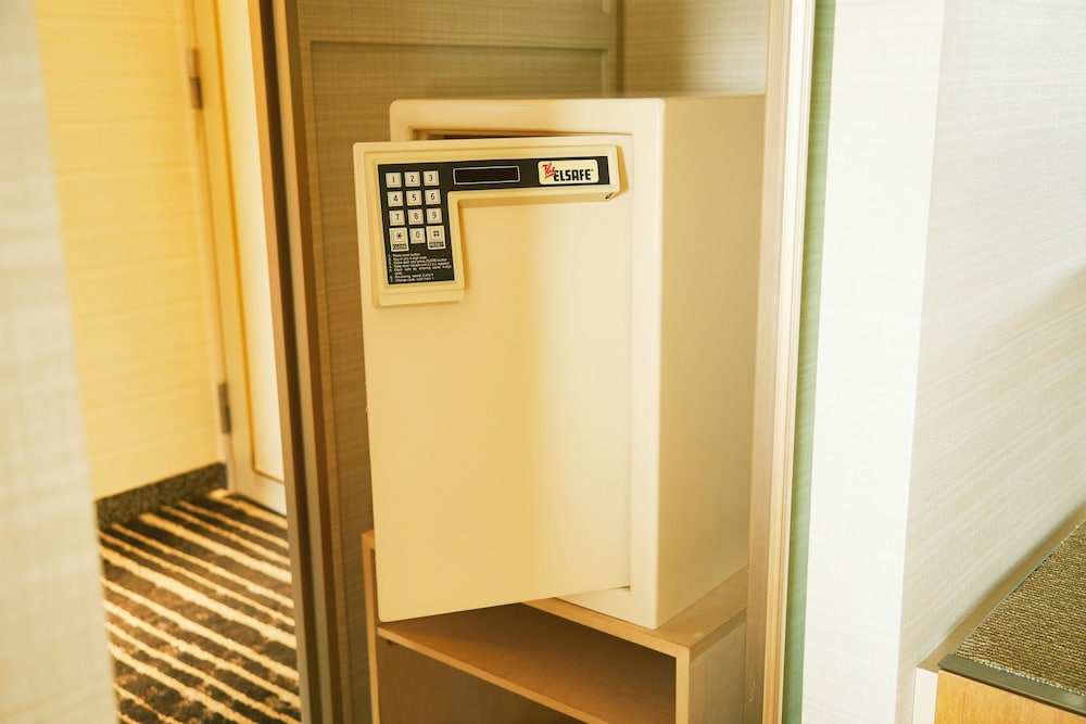 ジュニアスイート 禁煙 セーフティボックス0 | ホテルニューオータニ大阪