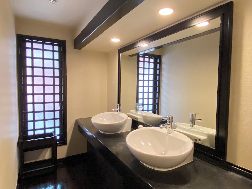 メインコテージ 禁煙 客室1 | オクマプライベートビーチ & リゾート