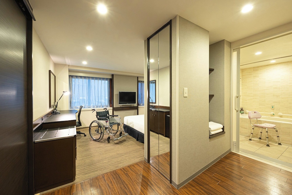 スタンダード ルーム シングルベッド 2 台 バリアフリー 客室1 | ANAクラウンプラザホテル福岡 by IHG