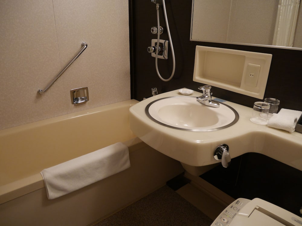 スタンダード ルーム シングルベッド 2 台 バスルーム0 | ANAクラウンプラザホテル福岡 by IHG