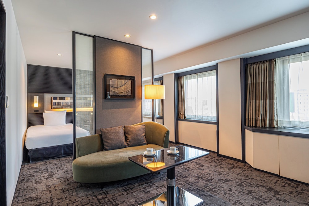 ジュニア スイート シングルベッド 2 台 クラブラウンジ利用可 | ANAクラウンプラザホテル福岡 by IHG