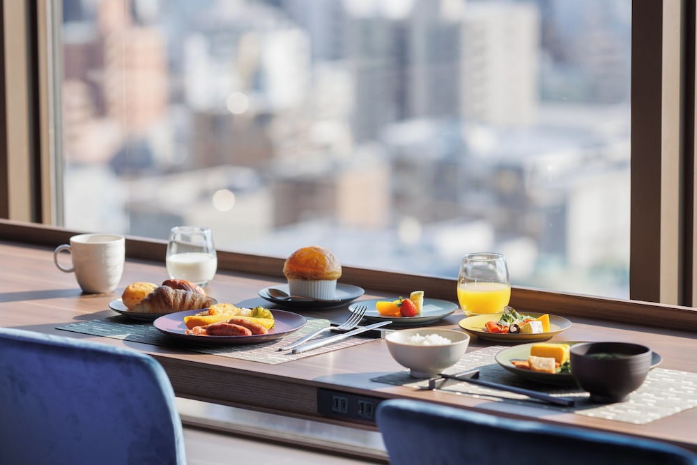 スタンダード ルーム キングベッド 1 台 バリアフリー クラブラウンジ利用可 | ANAクラウンプラザホテル広島 by IHG