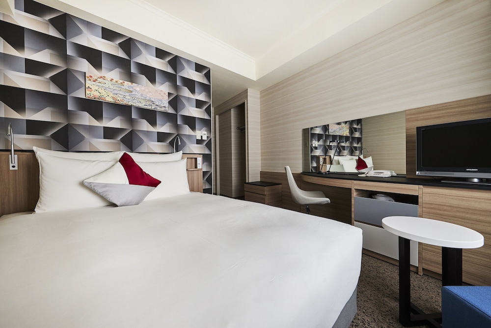 スタンダード ルーム ダブルベッド 1 台 (High Floor) 客室4 | ANAクラウンプラザホテル金沢 by IHG