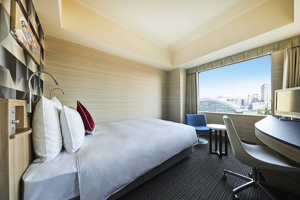 スタンダード ルーム ダブルベッド 1 台 (High Floor) 客室5 | ANAクラウンプラザホテル金沢 by IHG