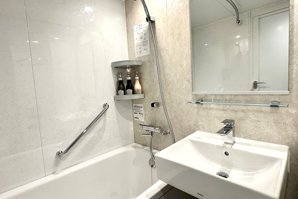スタンダードダブルルーム（バスルーム改装済/禁煙/15.3sqm） バスルーム0 | 新宿プリンスホテル