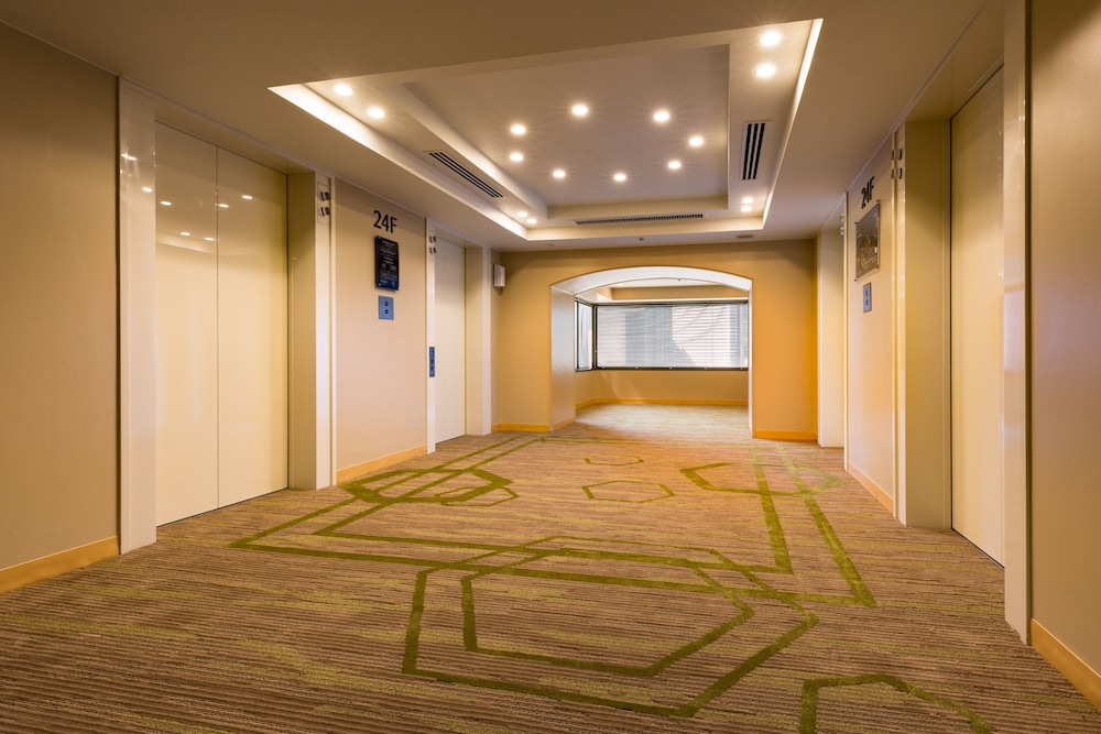 デラックスキングルーム（禁煙 / 30.6㎡） 廊下0 | 新宿プリンスホテル