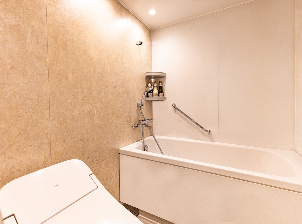 スーペリアツインルーム（バスルーム改装済/禁煙/30.6sqm） バスルーム0 | 新宿プリンスホテル